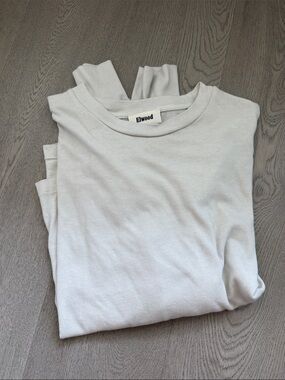 Elwood Men's Long Sleeve Tee in Light grey/tan